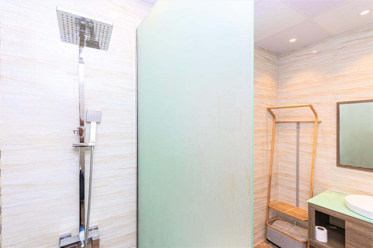 Apartment Gorgeous 1 Bed With Balcony - Walk Distance Dubai
